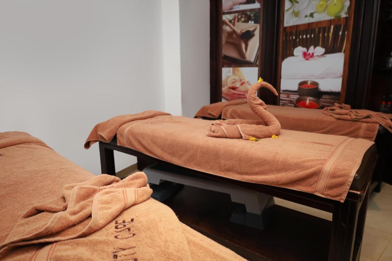 Sharm Dreams Vacation Club - Aqua Park Hotel ภายนอก รูปภาพ Thai massage beds