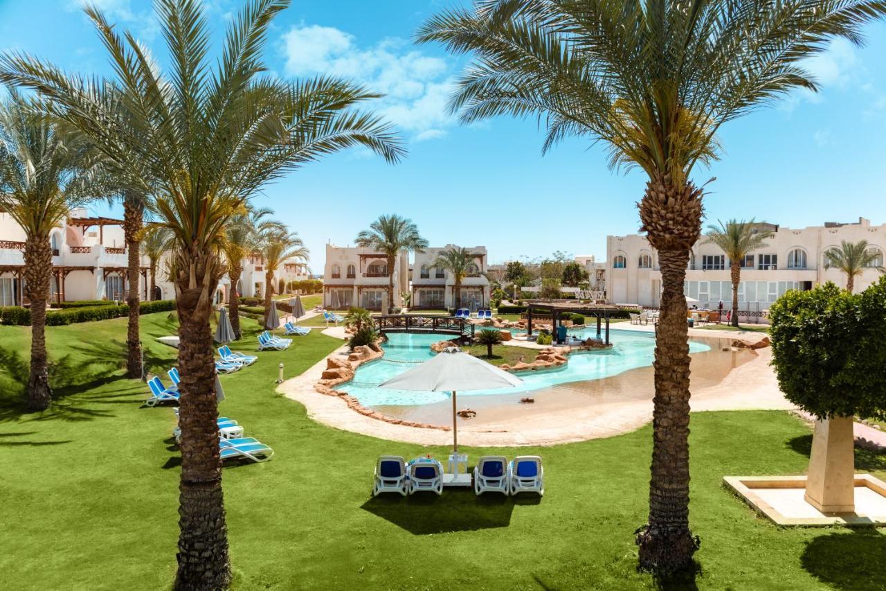 Sharm Dreams Vacation Club - Aqua Park Hotel ภายนอก รูปภาพ The swimming pool at the resort