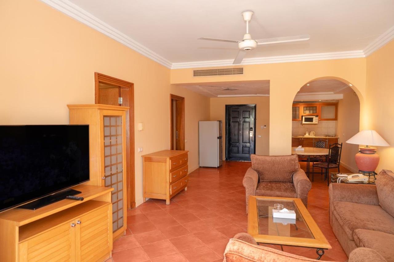Sharm Dreams Vacation Club - Aqua Park Hotel ภายนอก รูปภาพ A typical apartment